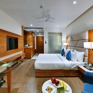 Fern Club Room